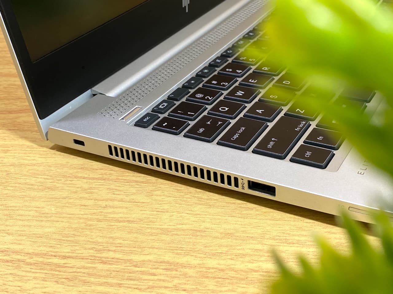 Laptop HP EliteBook 830 G5